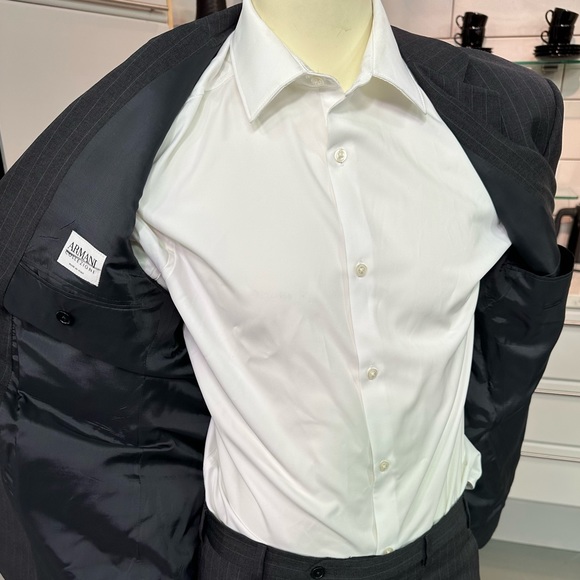 Armani Collezioni Suit - Picture 3 of 4